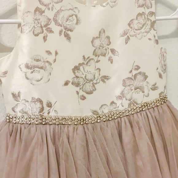 Bonnie Jean | Girls Chic Floral Dress with Layered Skirt - Picture 2 of 3